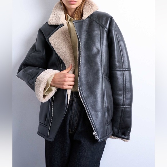 Topshop Jackets & Blazers - NWT TopShop leather shearling bomber jacket